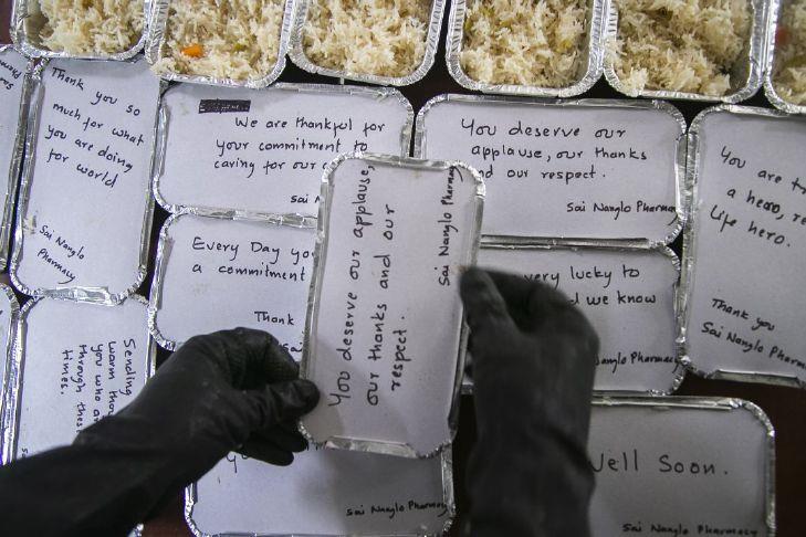 Volunteers feed COVID-19 patients, doctors in Nepal hospital