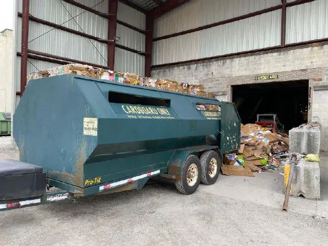 Recycling Returns to Avis with Warning