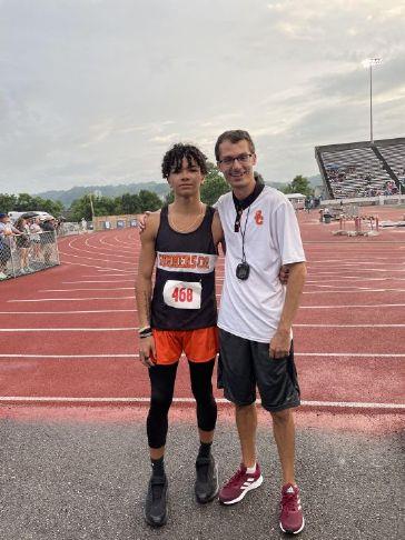 Gardner Takes Second Place In 400 Meter Dash