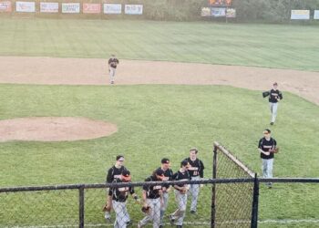 Summers County Baseball Makes Comeback in 13-9 Win