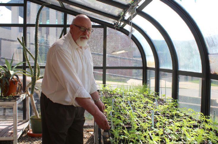 WLU Department of Biological Sciences Donates Plants to Church Garden