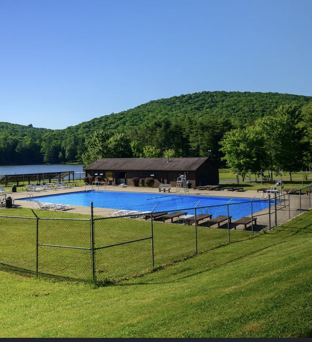 A view of part of Moncove Lake State Park (Photo: West Virginia State Parks)
