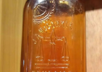  Rare J. A. McCorkle Druggist Hinton, W. Va bottle.